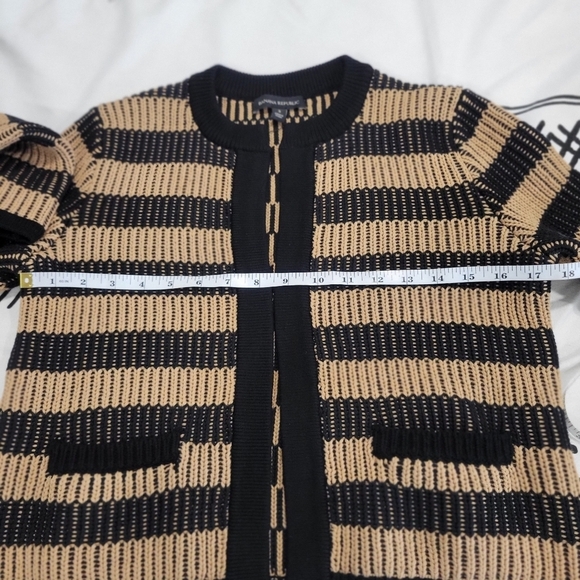 Banana Republic Women's Jacquard Black & Tan Striped Open Sweater Jacket  Size S - Picture 5 of 9